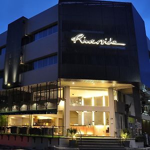 Riverside Boutique Hotel